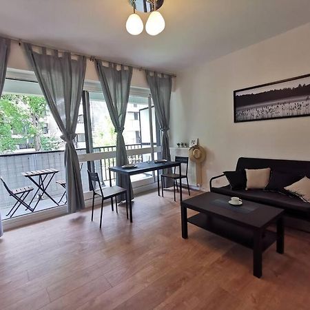 Cosy Apartment At Merignac-Centre Екстер'єр фото