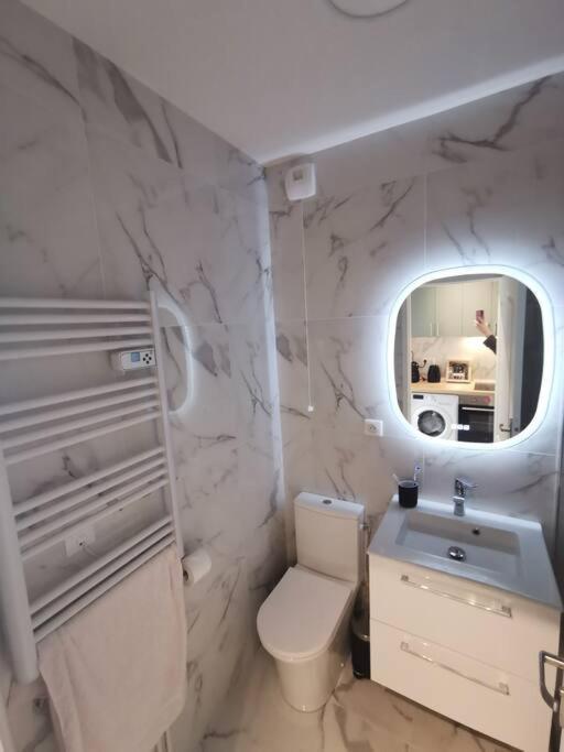 Cosy Apartment At Merignac-Centre Екстер'єр фото